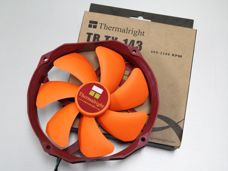 Thermalright TY-143 (140mm/26.5mm厚, 600 - 2500rpm)