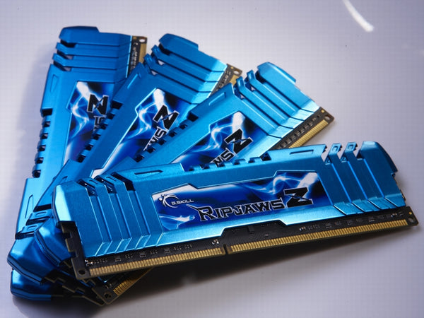 G.Skill F3-12800CL7Q-16GBZM (DDR3-1600 CL7 4GB×4)